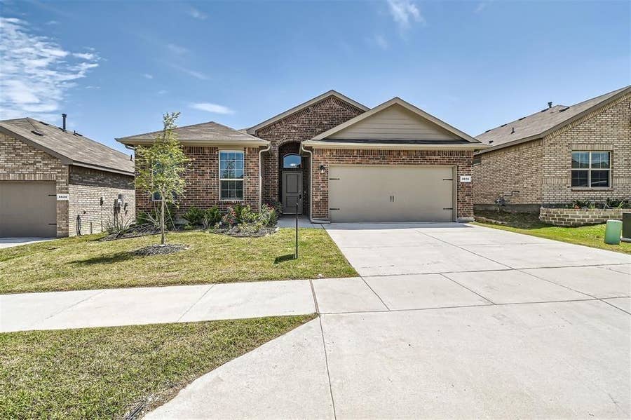 Property photo for 8616 Caldera Lane, Fort Worth, TX