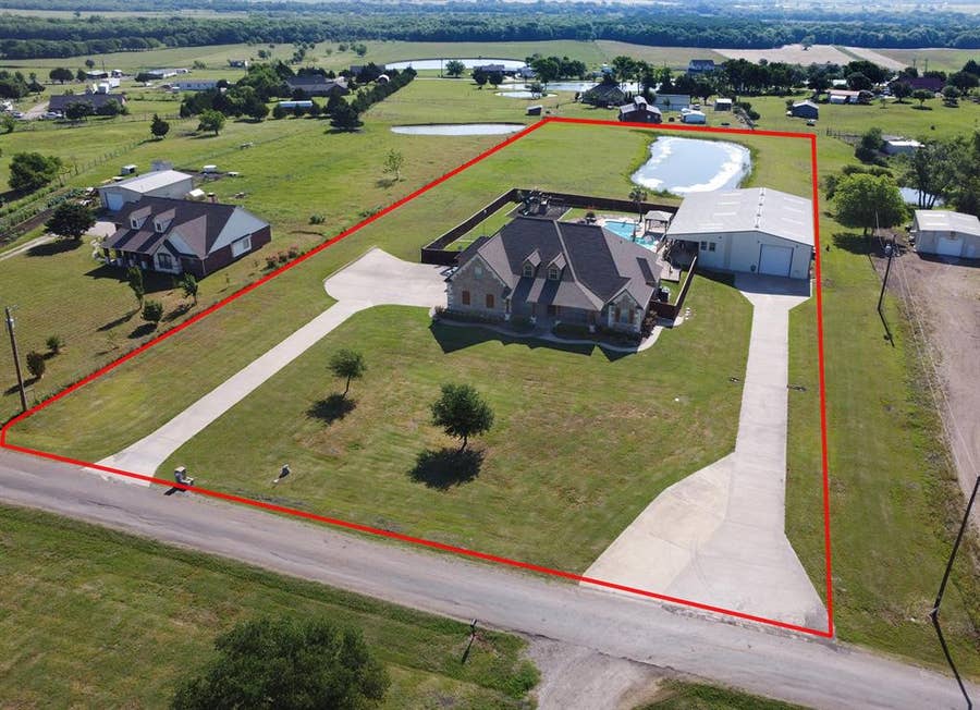 Property photo for 4816 Prairie Chapel Trail, Crandall, TX