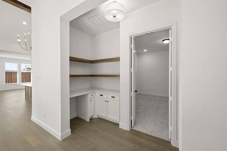 Property photo for 4728 Hawthorn Hills Lane, Arlington, TX