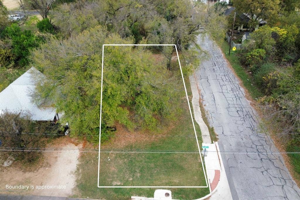 601 Hood Street, Waco, TX 76704 601 Hood Street, Waco, TX 76704