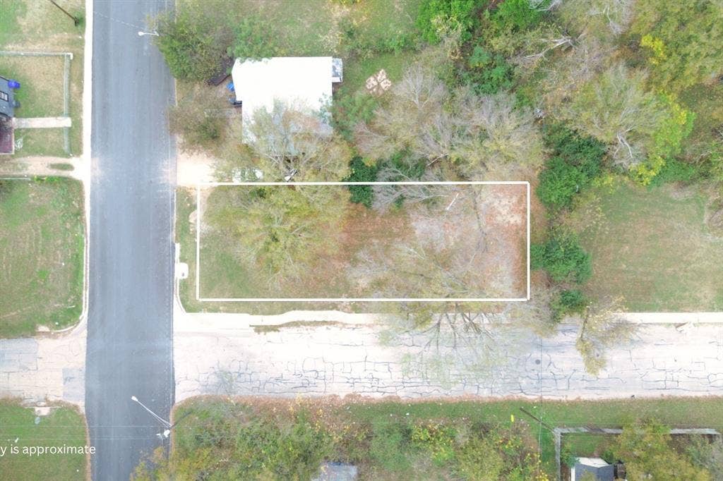 601 Hood Street, Waco, TX 76704 601 Hood Street, Waco, TX 76704
