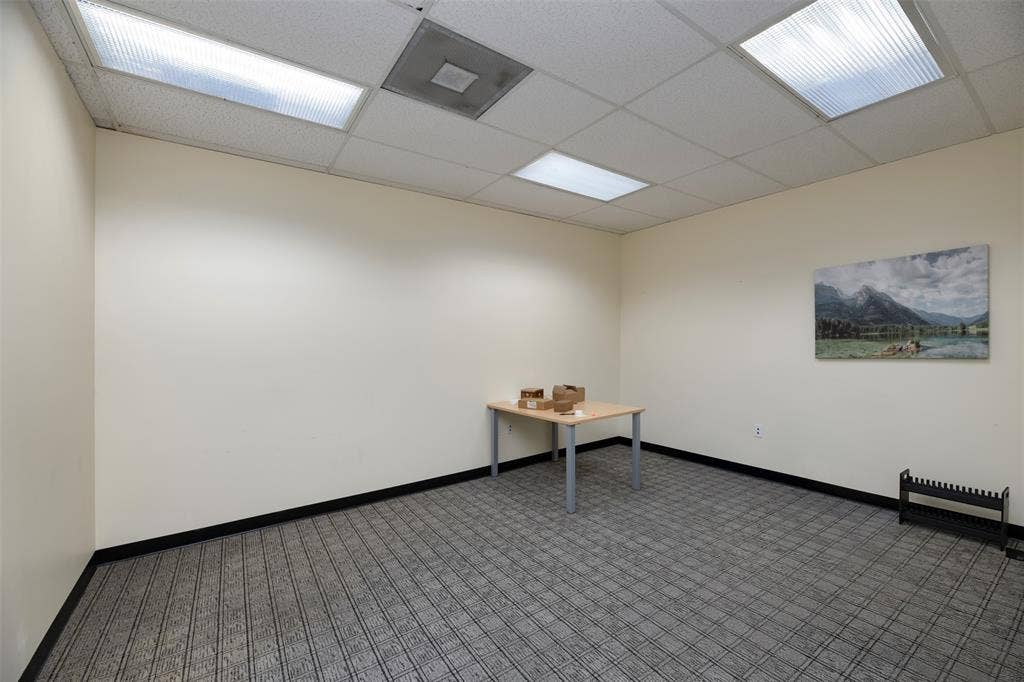 1610 Corporate Court, Irving, TX 75038 Spare room featuring baseboards and a drop ceiling