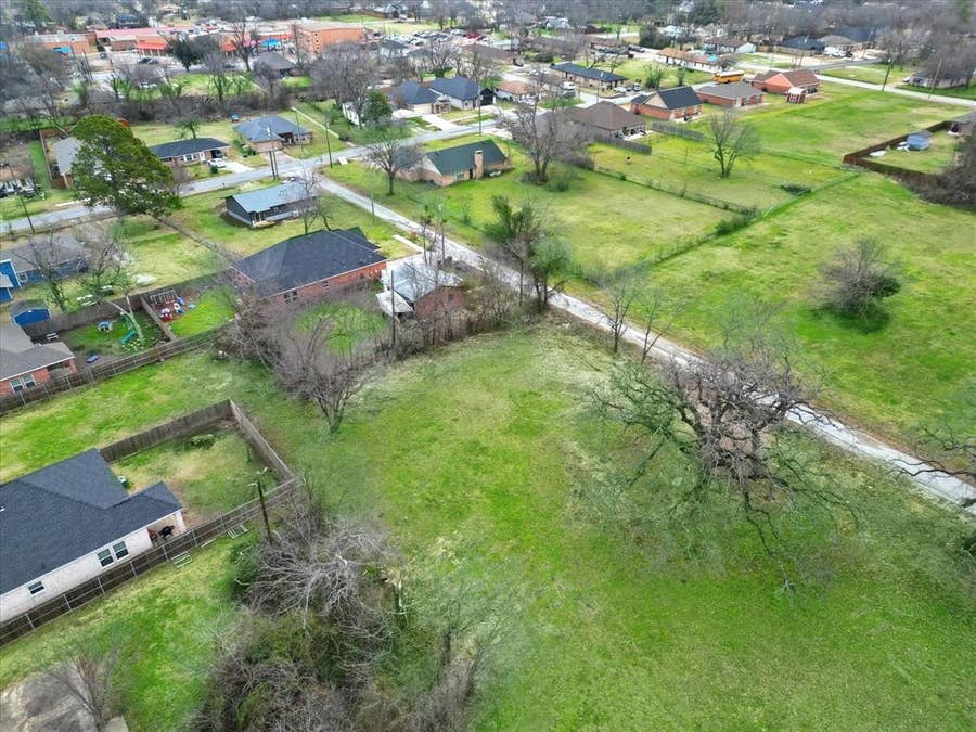 Property photo for 610 Myers Street, Terrell, TX