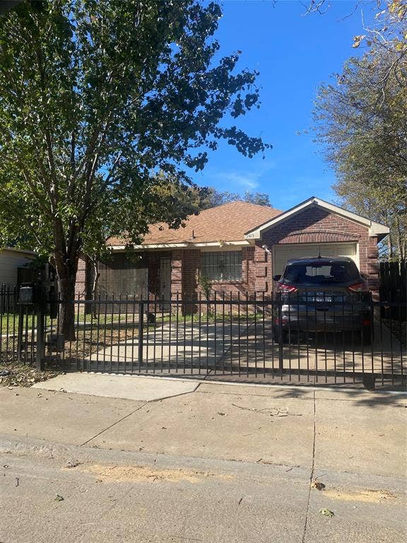 Property photo for 2419 Scotland Drive, Dallas, TX