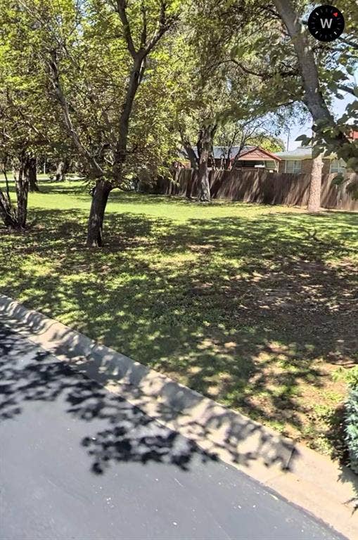 440 W Louella, Hurst, TX 76054 440 W Louella, Hurst, TX 76054