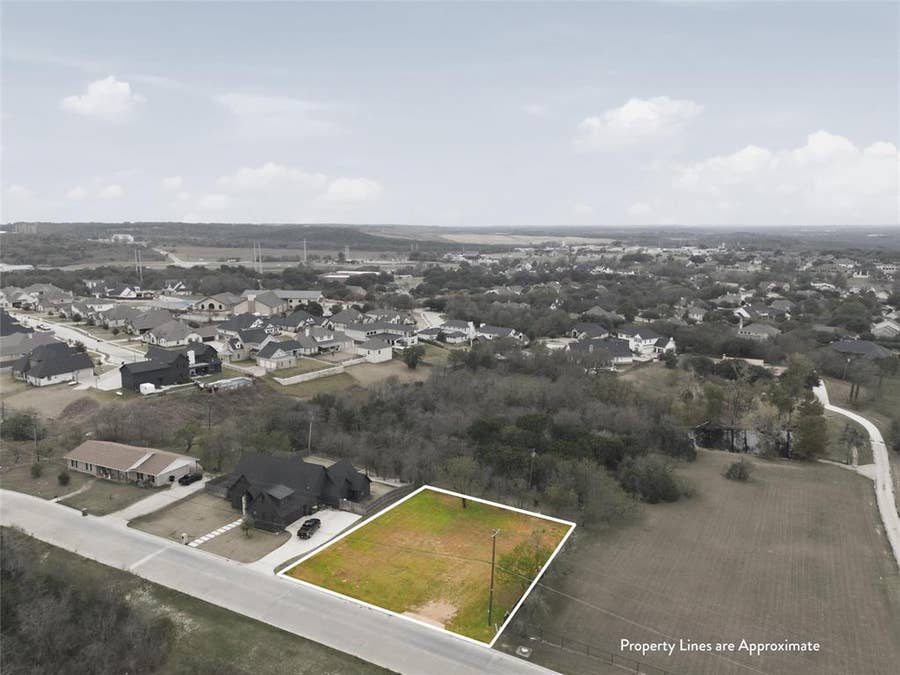 Property photo for 13854 Harbor Drive, Woodway, TX