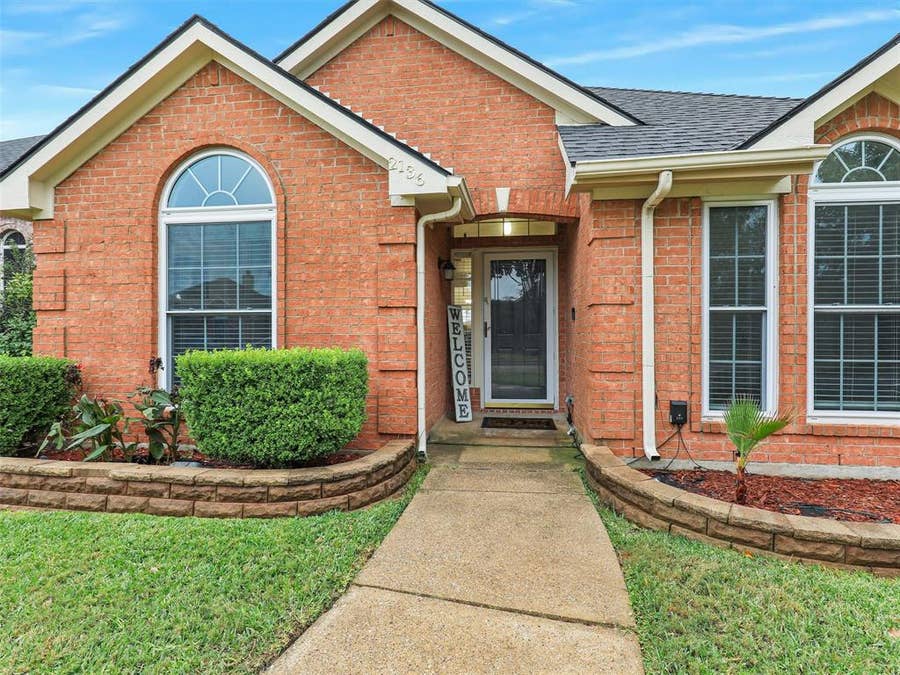 Property photo for 2136 Walden Place, Mesquite, TX