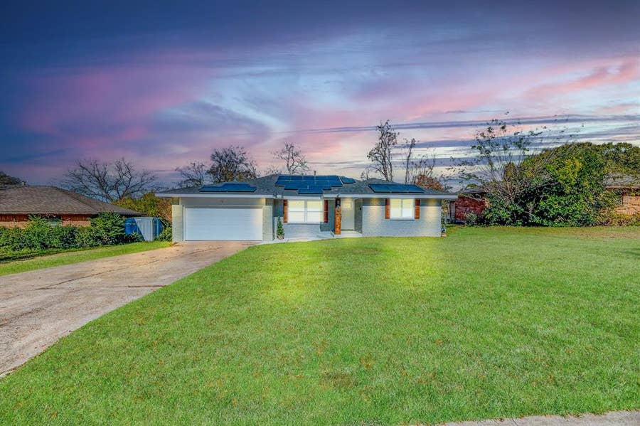 Property photo for 5511 Glen Forest Lane, Dallas, TX
