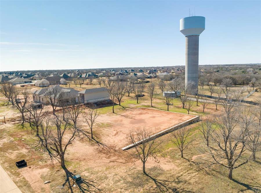 Property photo for 538 High Tower Lane, Granbury, TX