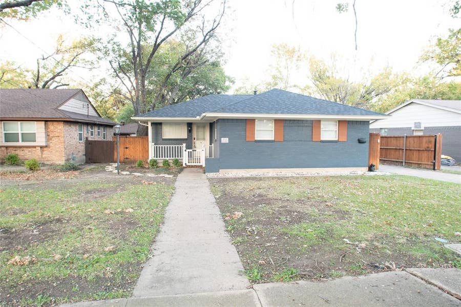Property photo for 2129 Province, Dallas, TX