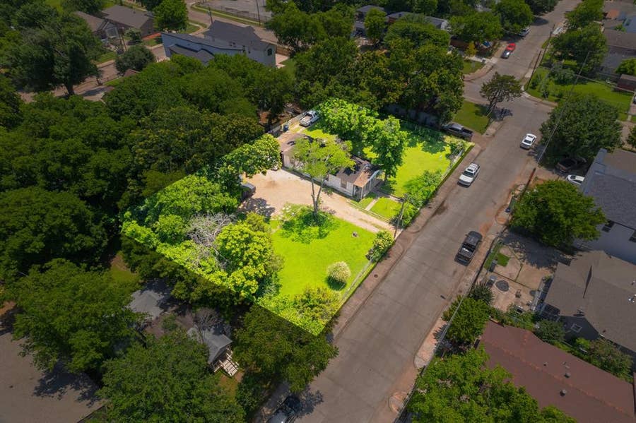 Property photo for 3406 Borger Street, Dallas, TX