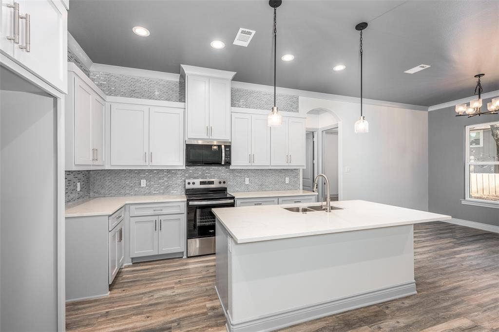 115 Enchanted Drive, Enchanted Oaks, TX 75156 115 Enchanted Drive, Enchanted Oaks, TX 75156