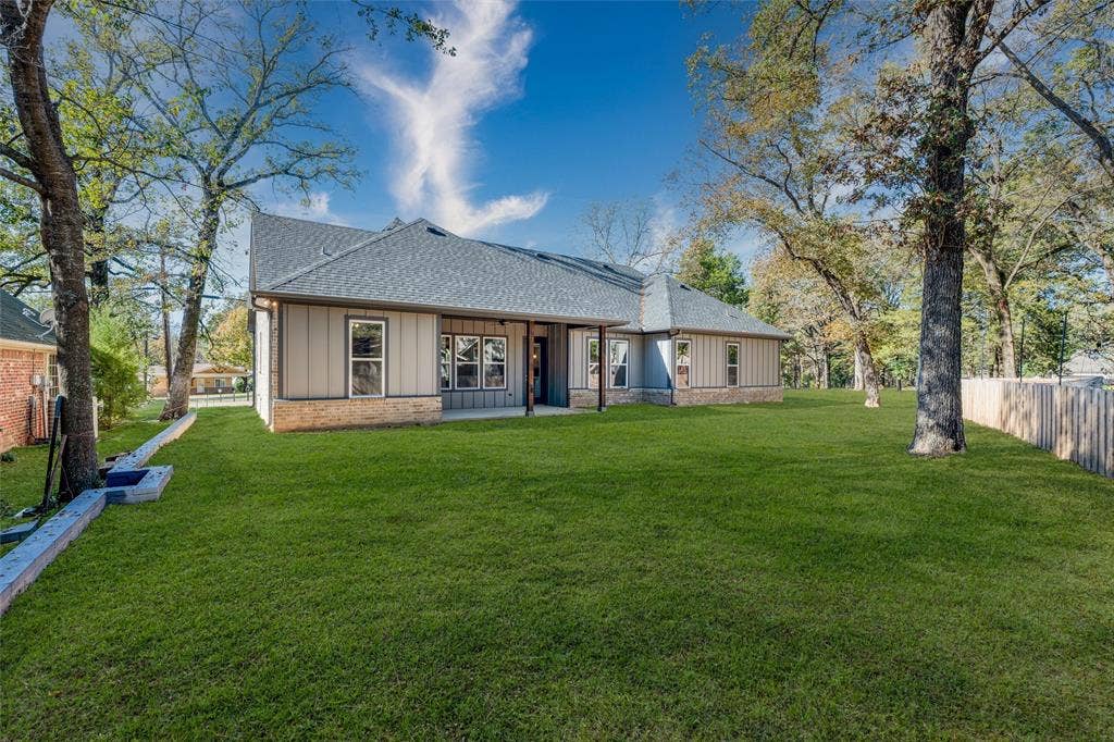 115 Enchanted Drive, Enchanted Oaks, TX 75156 115 Enchanted Drive, Enchanted Oaks, TX 75156