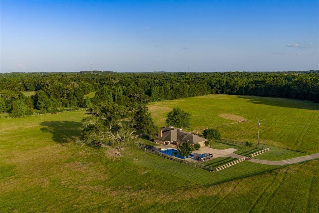 13612 County Road 3900, Athens, TX 75752 13612 County Road 3900, Athens, TX 75752