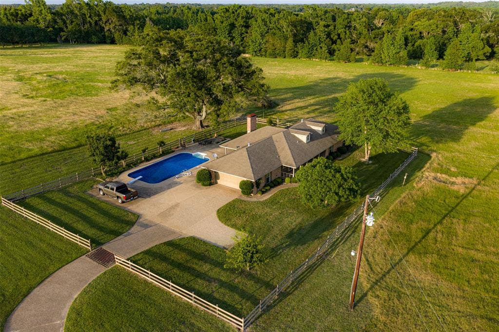 13612 County Road 3900, Athens, TX 75752 13612 County Road 3900, Athens, TX 75752