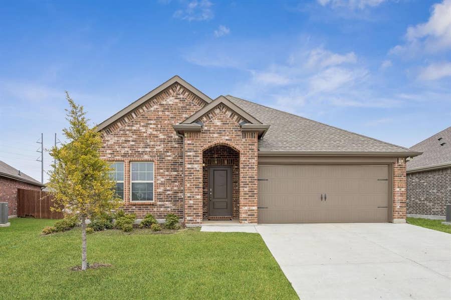 Property photo for 645 Blissful Bend, Lavon, TX