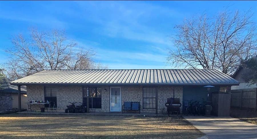 Property photo for 1429 W Torrey Street, Granbury, TX