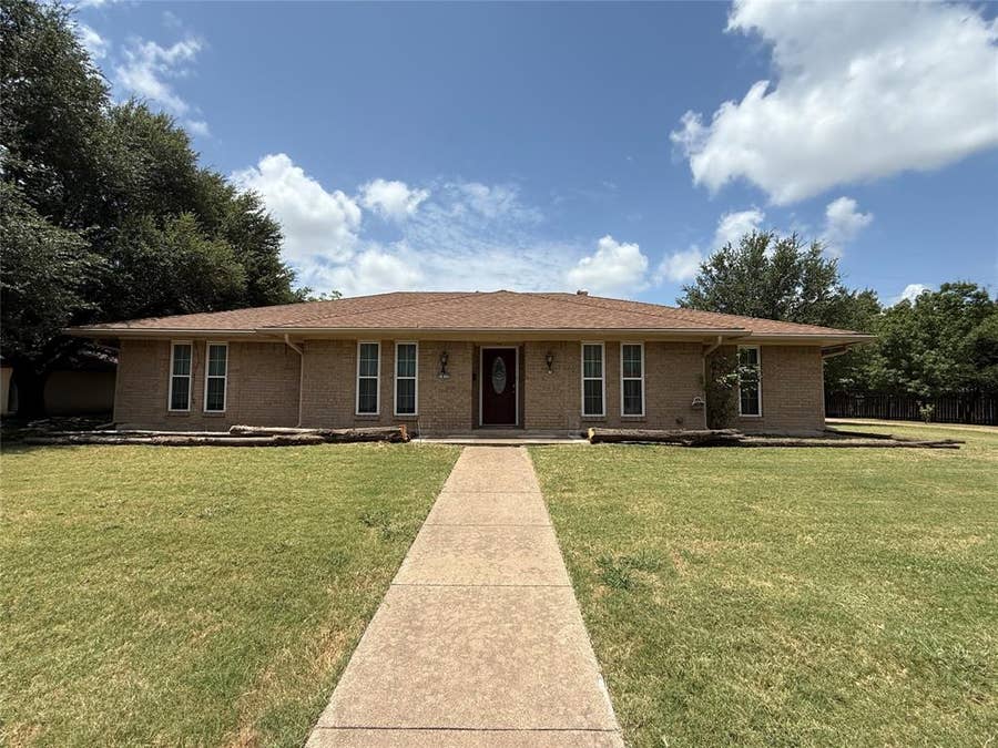 Property photo for 1812 Trinity Drive, Waco, TX