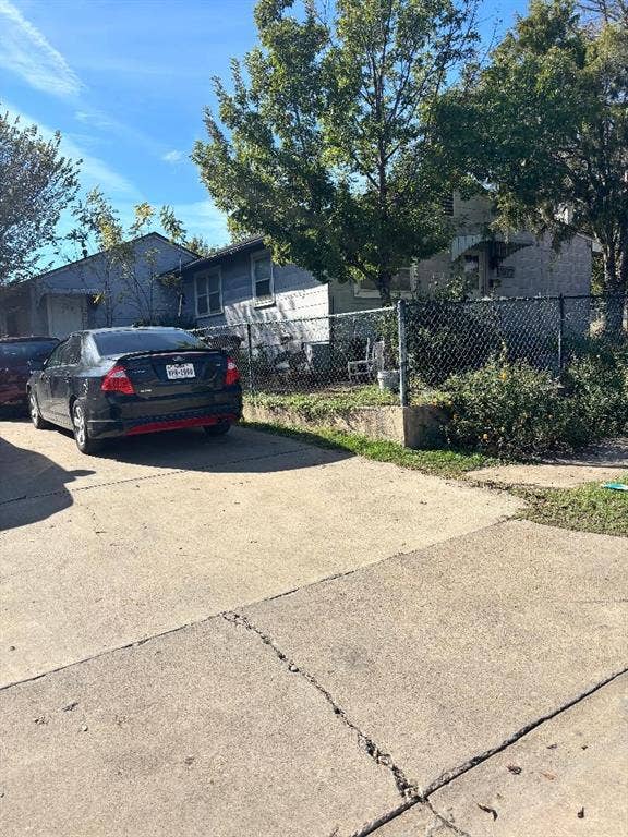 Property photo for 2577 22nd Street, Fort Worth, TX