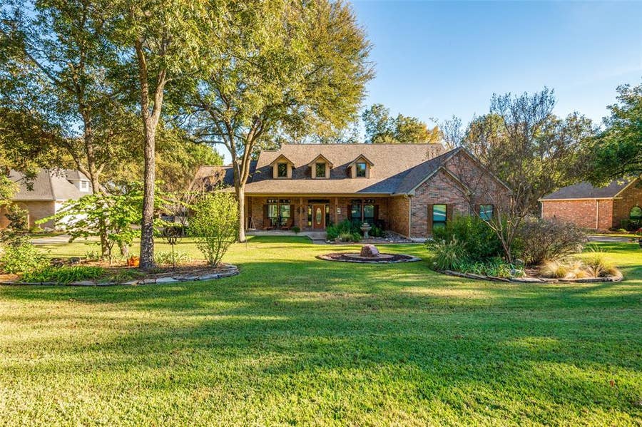 Property photo for 1838 Plum Creek Drive, Midlothian, TX