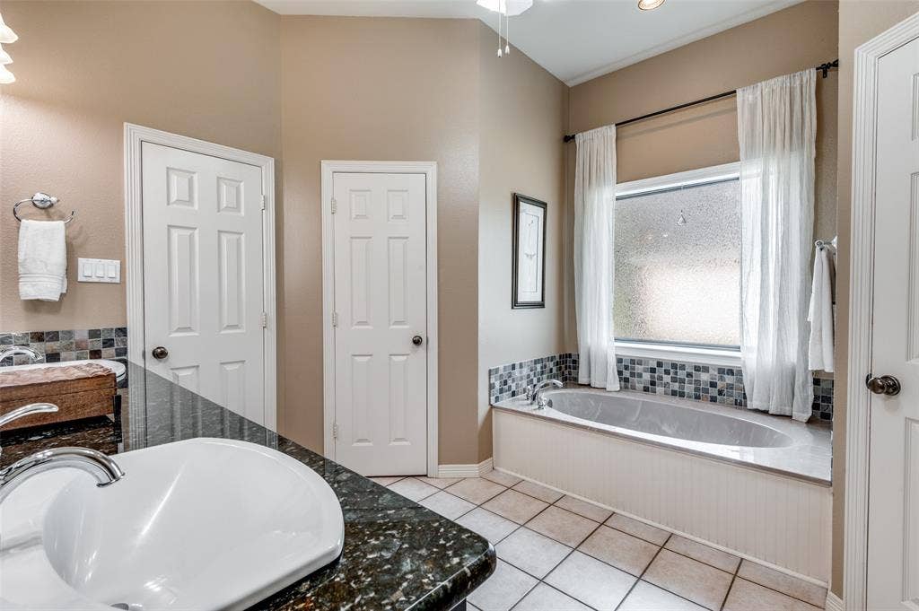 1838 Plum Creek Drive, Midlothian, TX 76065 1838 Plum Creek Drive, Midlothian, TX 76065