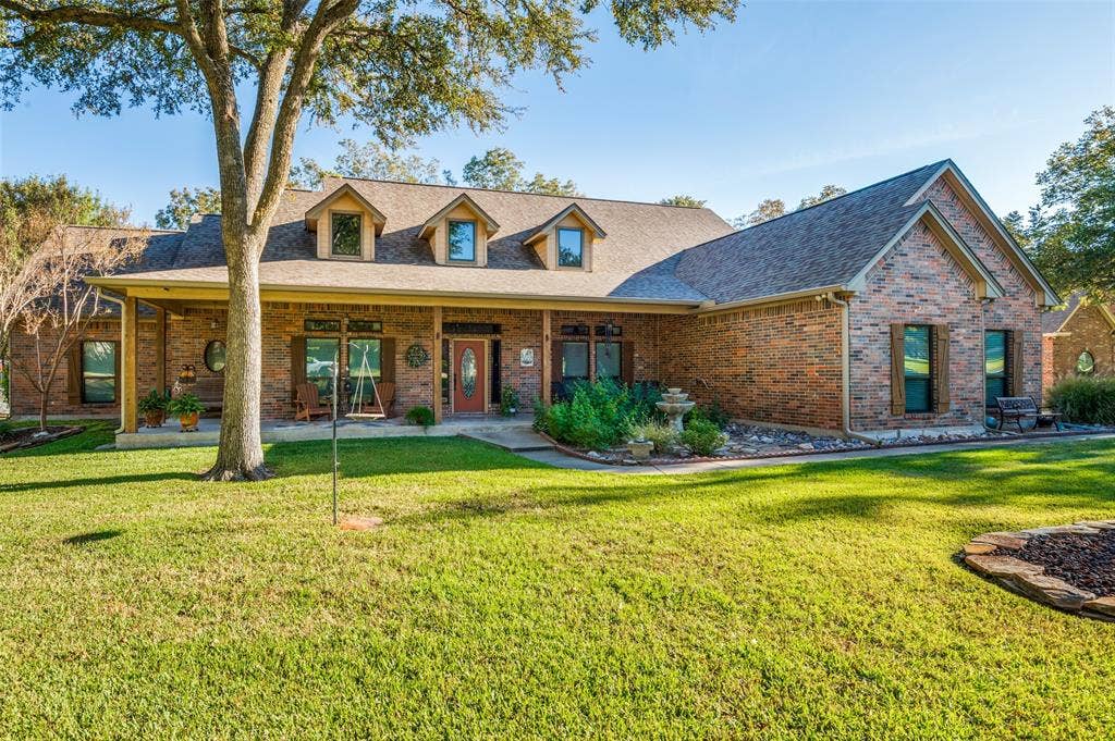 1838 Plum Creek Drive, Midlothian, TX 76065 1838 Plum Creek Drive, Midlothian, TX 76065