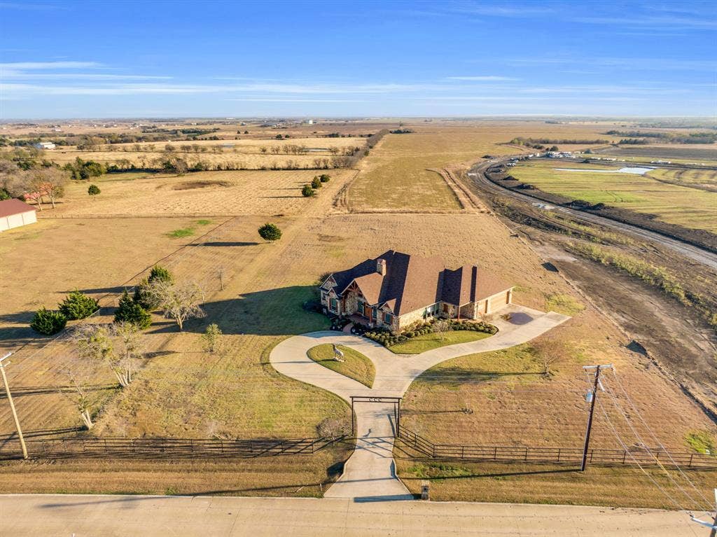 217 Hunter Pass, Waxahachie, TX 75165 12.83 acres with house great location for horses, barn, or workshop.