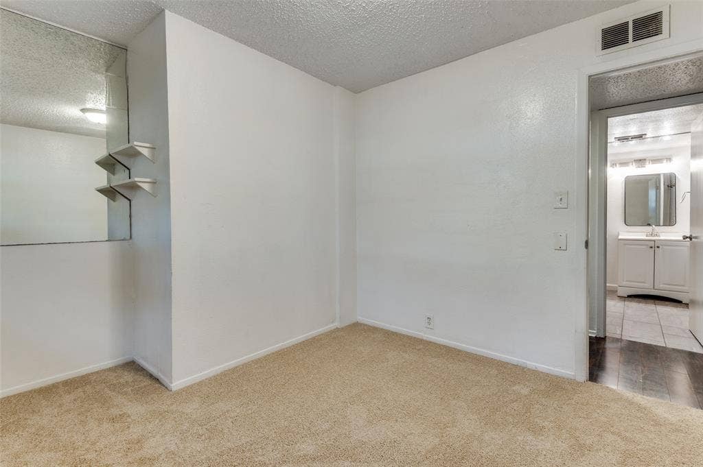 4304 Westminster Drive, Irving, TX 75038 4304 Westminster Drive, Irving, TX 75038