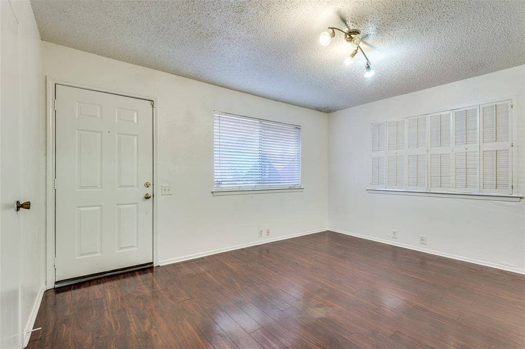 4304 Westminster Drive, Irving, TX 75038 4304 Westminster Drive, Irving, TX 75038