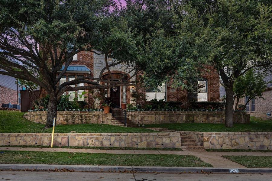 Property photo for 1217 Wynne Drive, Garland, TX