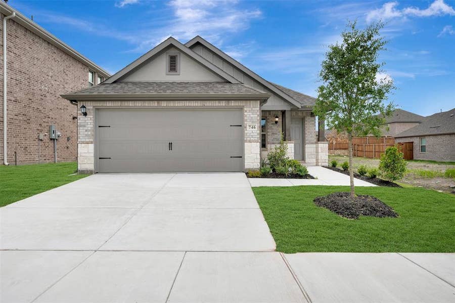 Property photo for 746 Gentle Bird Drive, Lavon, TX