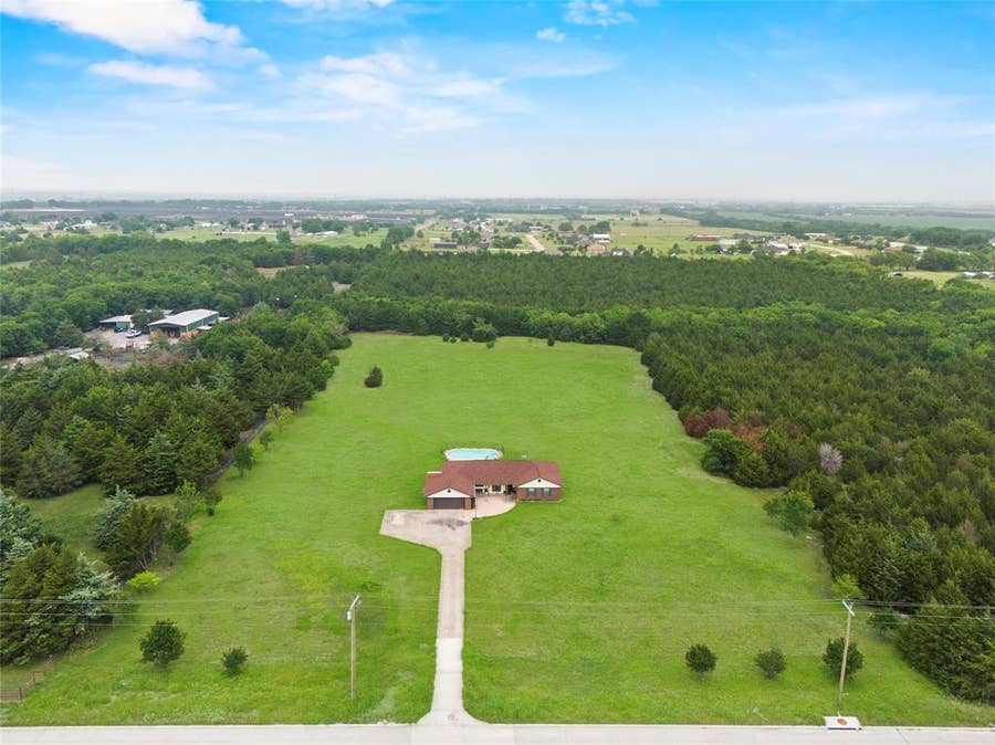Property photo for 482 Prince Lane, Fate, TX