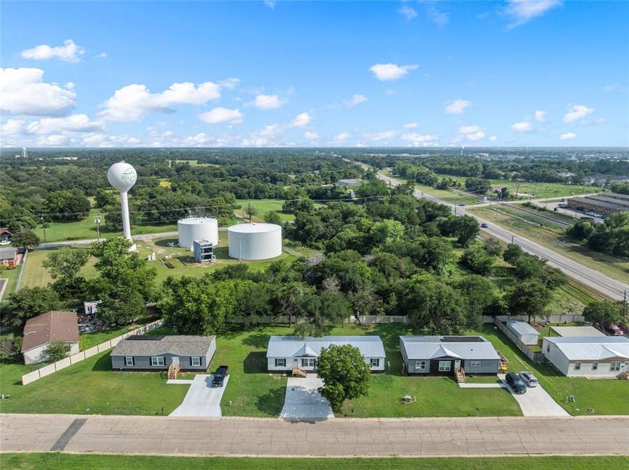 Property photo for 4405 ROCKING K Drive, Bellmead, TX