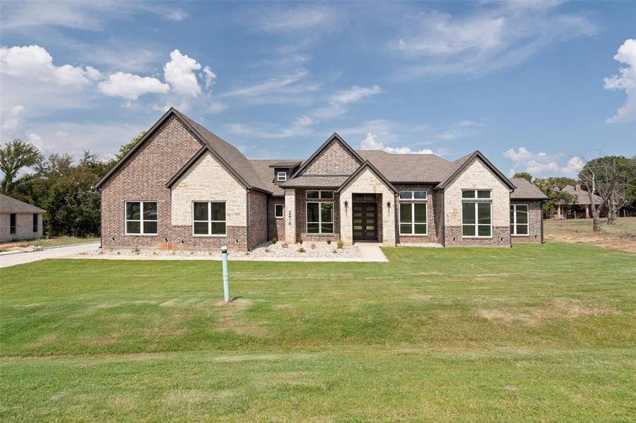 Property photo for 2416 Candlestick Drive, Granbury, TX