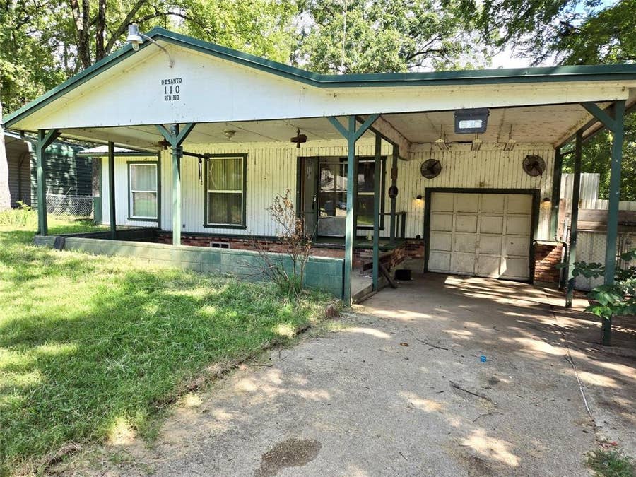 Property photo for 110 Red Bud Road, Gun Barrel City, TX
