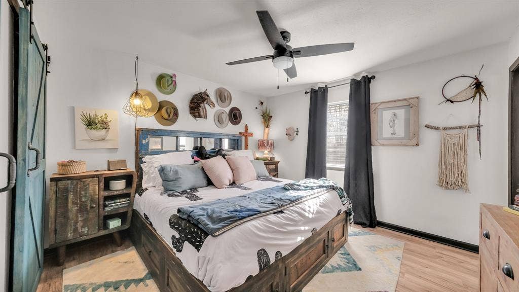 506 E Barton Street, Granbury, TX 76048 506 E Barton Street, Granbury, TX 76048