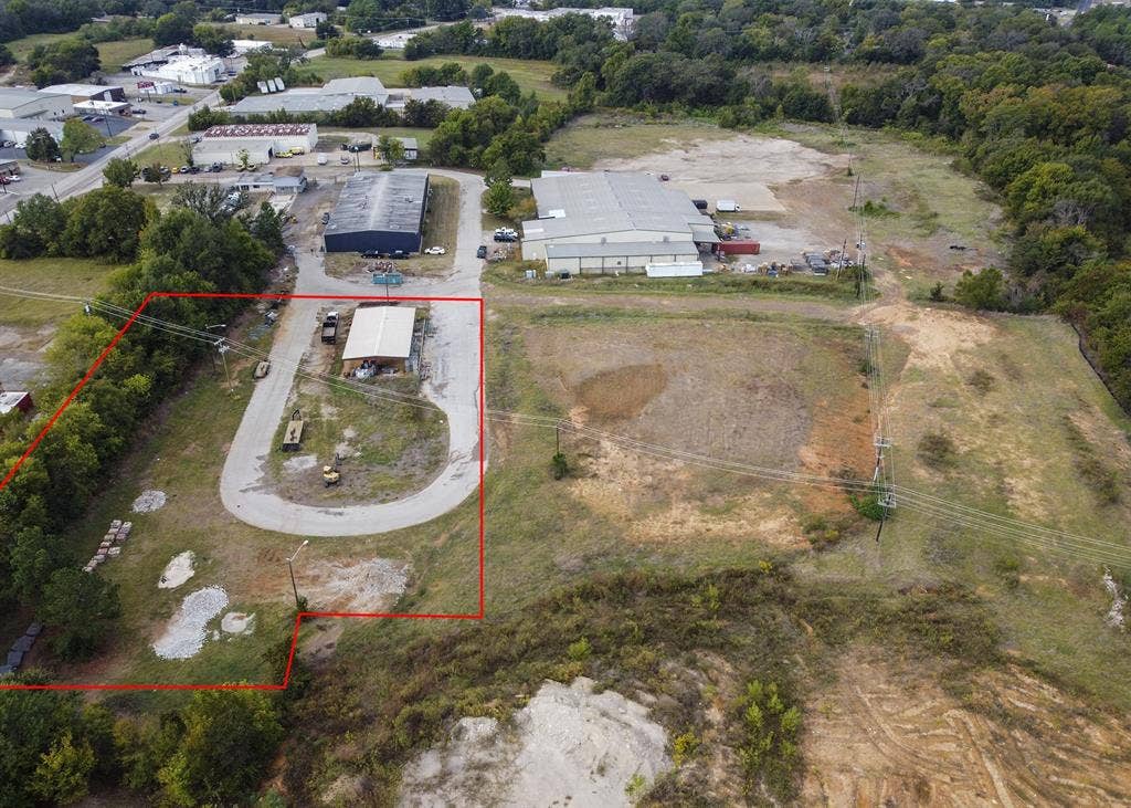 2340 E Erwin Street, #Pavilion, Tyler, TX 75702 2340 E Erwin Street, #Pavilion, Tyler, TX 75702
