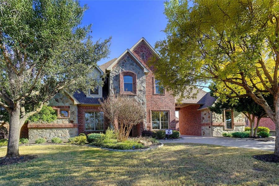 Property photo for 3333 Clubview Drive, Denton, TX