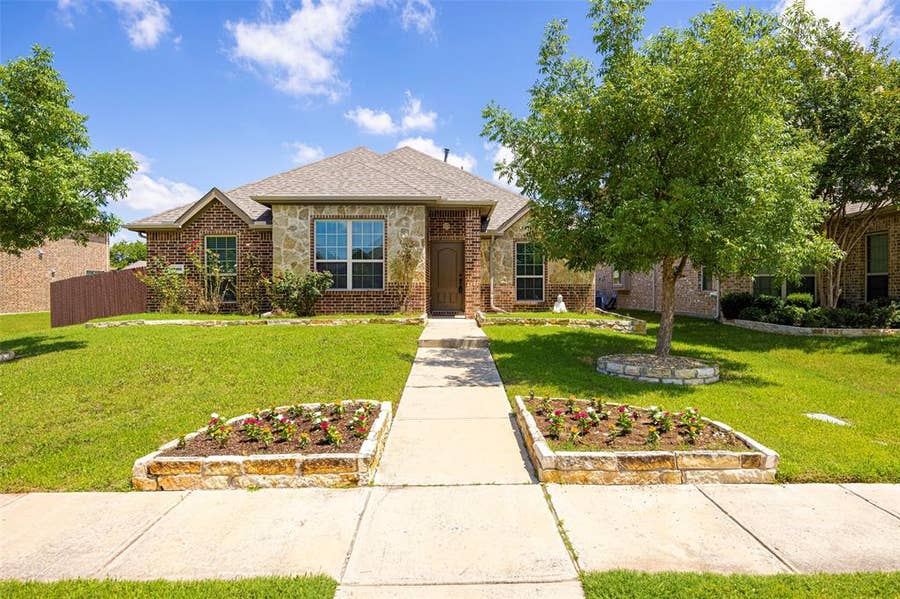 Property photo for 2606 Parkbridge Court, Wylie, TX