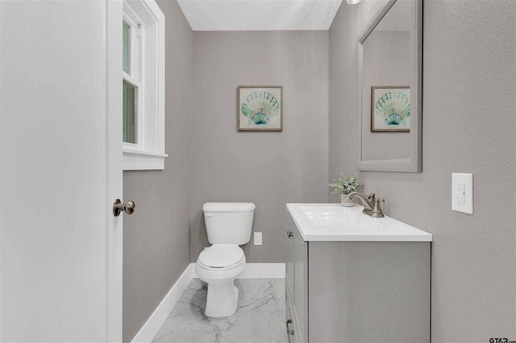 613 Northgate Drive, Lindale, TX 75771 613 Northgate Drive, Lindale, TX 75771