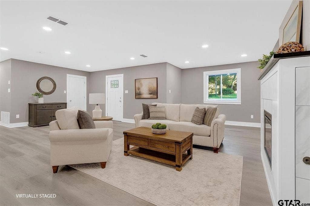 613 Northgate Drive, Lindale, TX 75771 613 Northgate Drive, Lindale, TX 75771