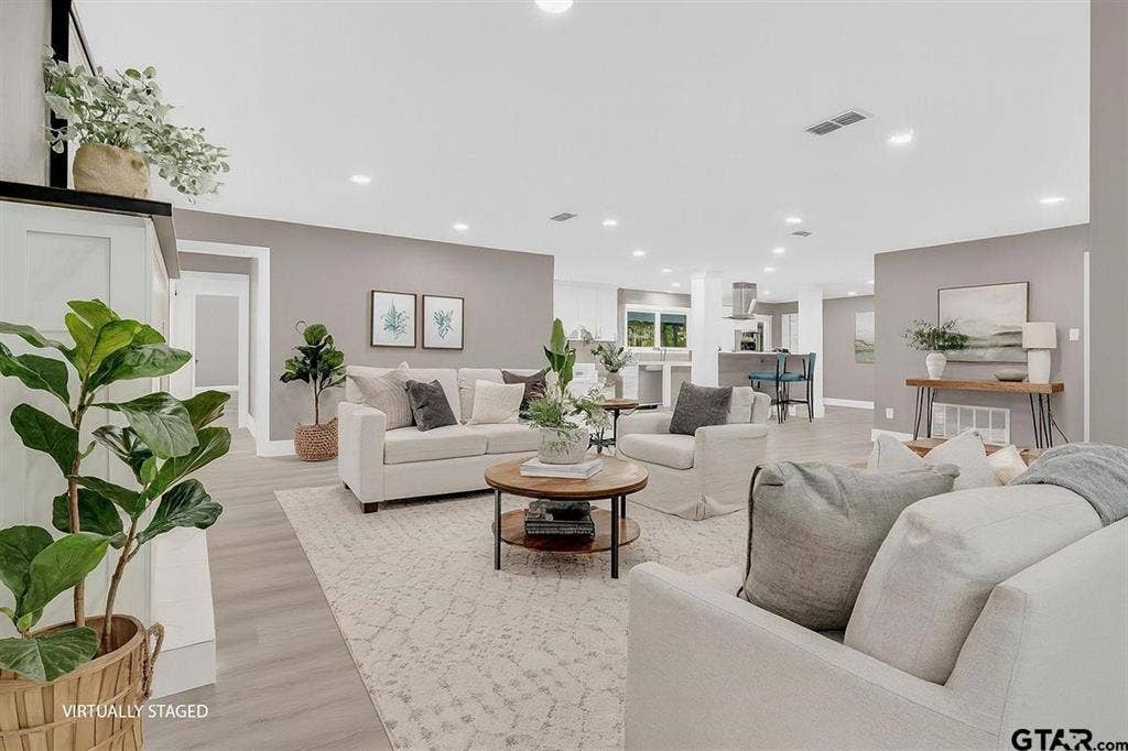 613 Northgate Drive, Lindale, TX 75771 613 Northgate Drive, Lindale, TX 75771
