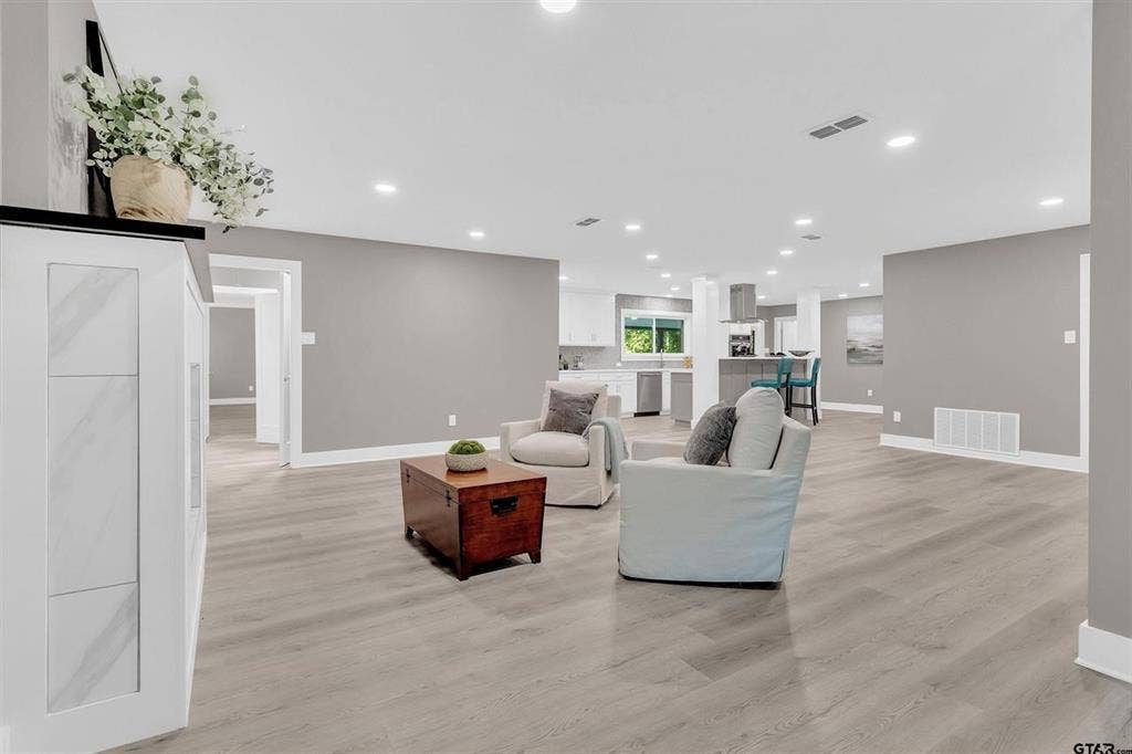 613 Northgate Drive, Lindale, TX 75771 613 Northgate Drive, Lindale, TX 75771