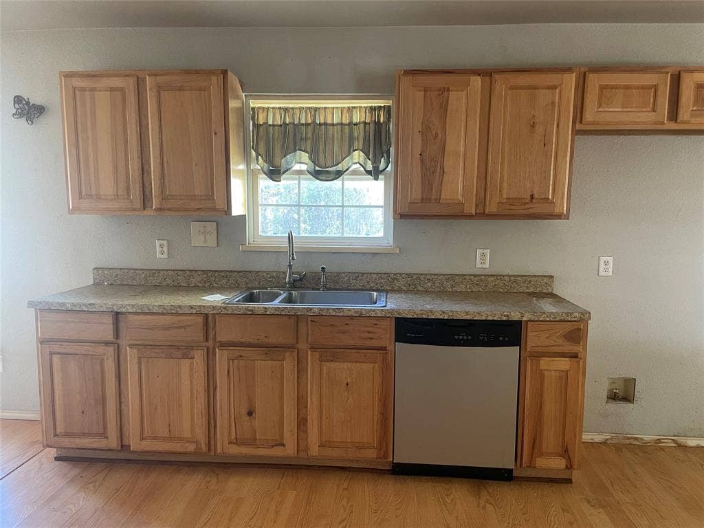 921 College Street, Sulphur Springs, TX 75482 921 College Street, Sulphur Springs, TX 75482