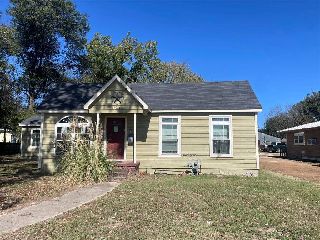 921 College Street, Sulphur Springs, TX 75482 921 College Street, Sulphur Springs, TX 75482