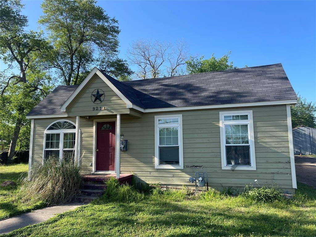 921 College Street, Sulphur Springs, TX 75482 921 College Street, Sulphur Springs, TX 75482