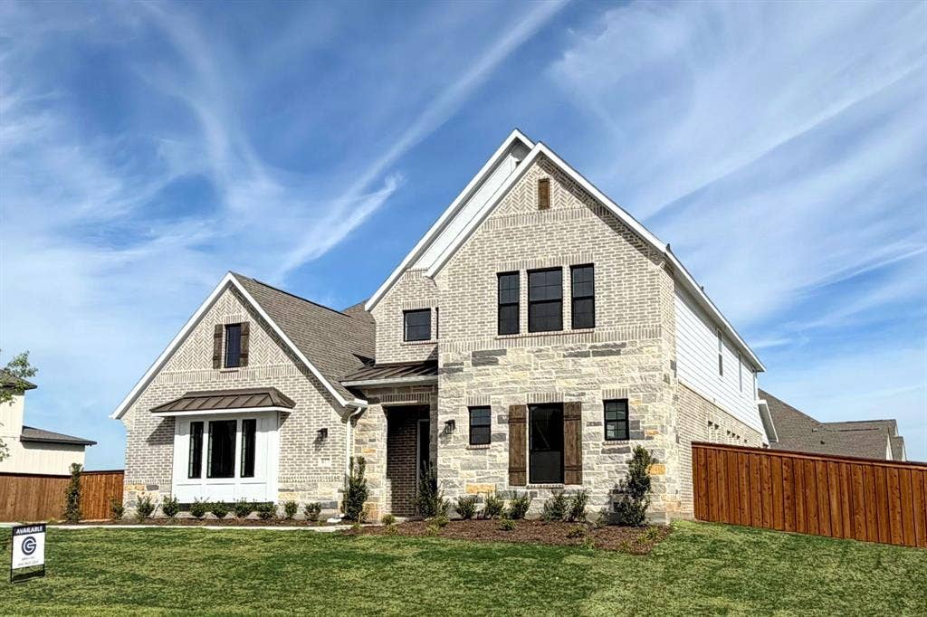 817 Headwaters Drive, Haslet, TX 76052 817 Headwaters Drive, Haslet, TX 76052