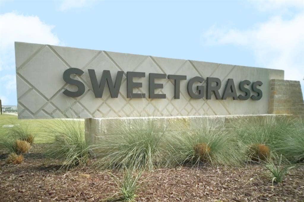 817 Headwaters Drive, Haslet, TX 76052 817 Headwaters Drive, Haslet, TX 76052