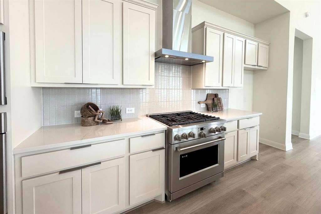 817 Headwaters Drive, Haslet, TX 76052 817 Headwaters Drive, Haslet, TX 76052