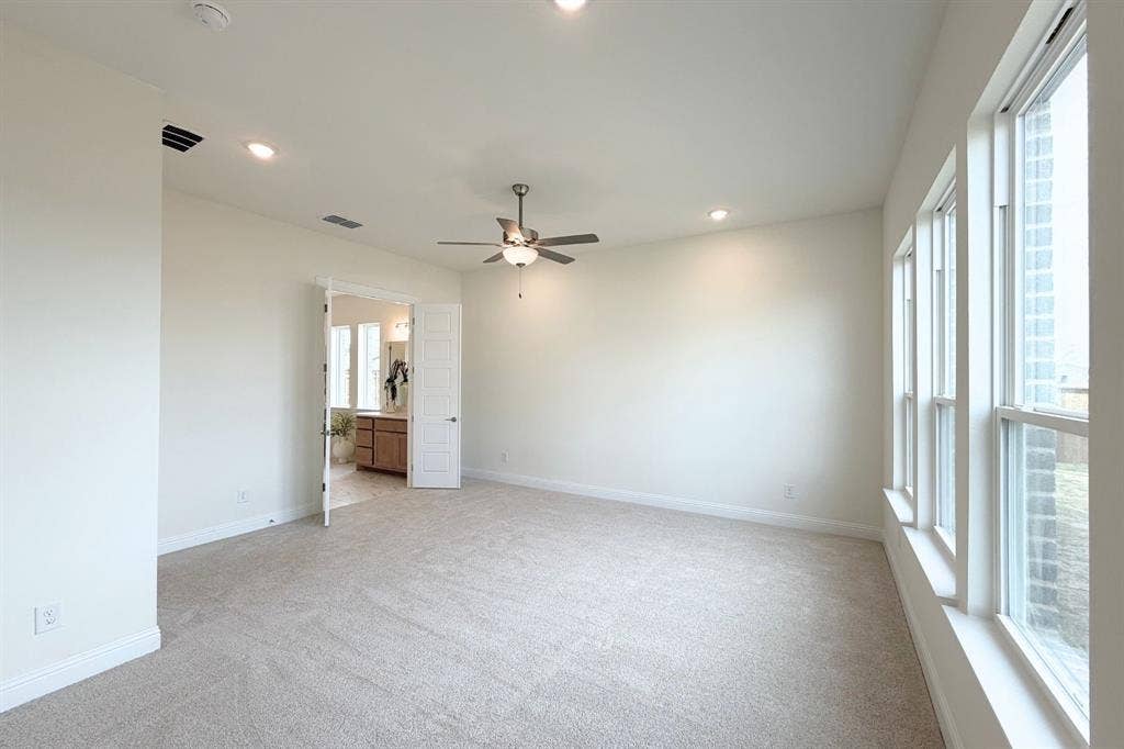 817 Headwaters Drive, Haslet, TX 76052 817 Headwaters Drive, Haslet, TX 76052